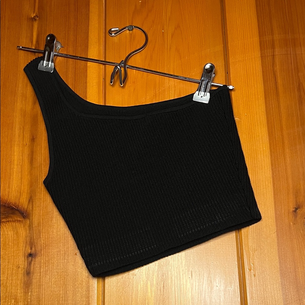 Aritzia Black Ribbed Crop Top